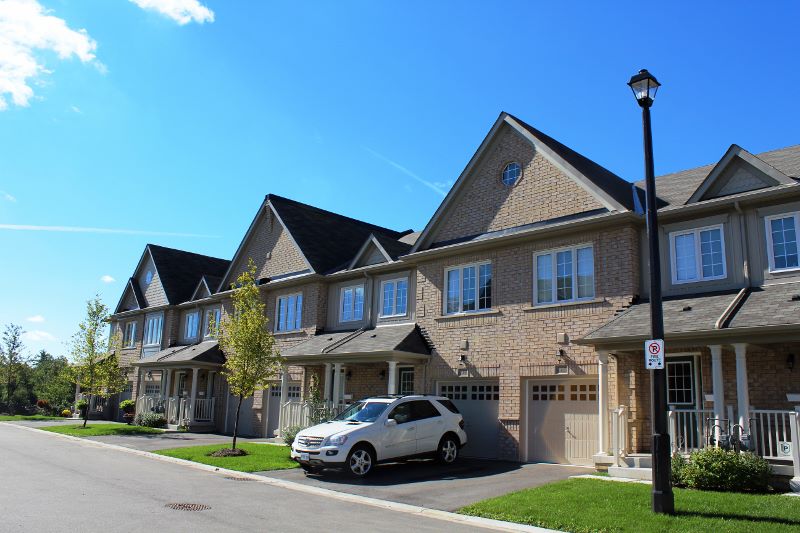 to North Manor Estates Units 75151 A Shiftsuite Community